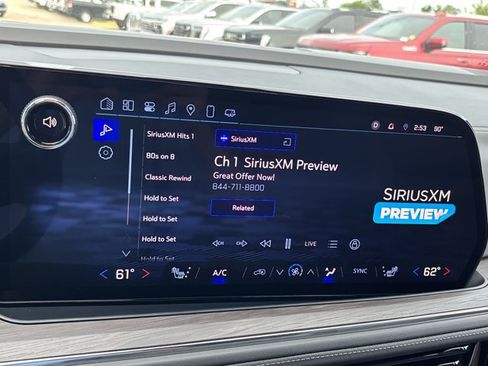 Used 2025 Chevrolet Suburban LT AWD/4WD image 35