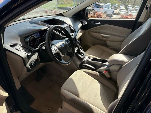 Used 2015 Ford Escape SE image 7