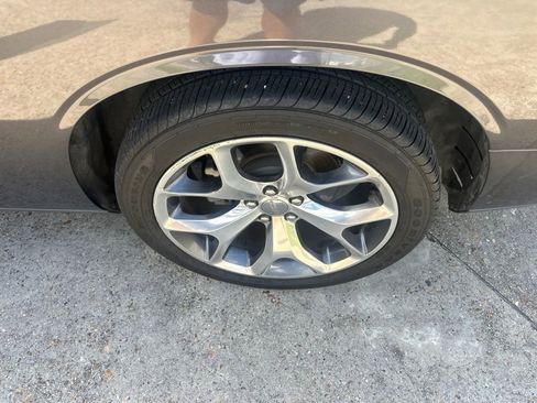 Used 2015 Dodge Challenger SXT Plus RWD image 13