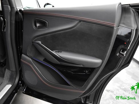 Used 2025 Aston Martin DBX 707 image 29