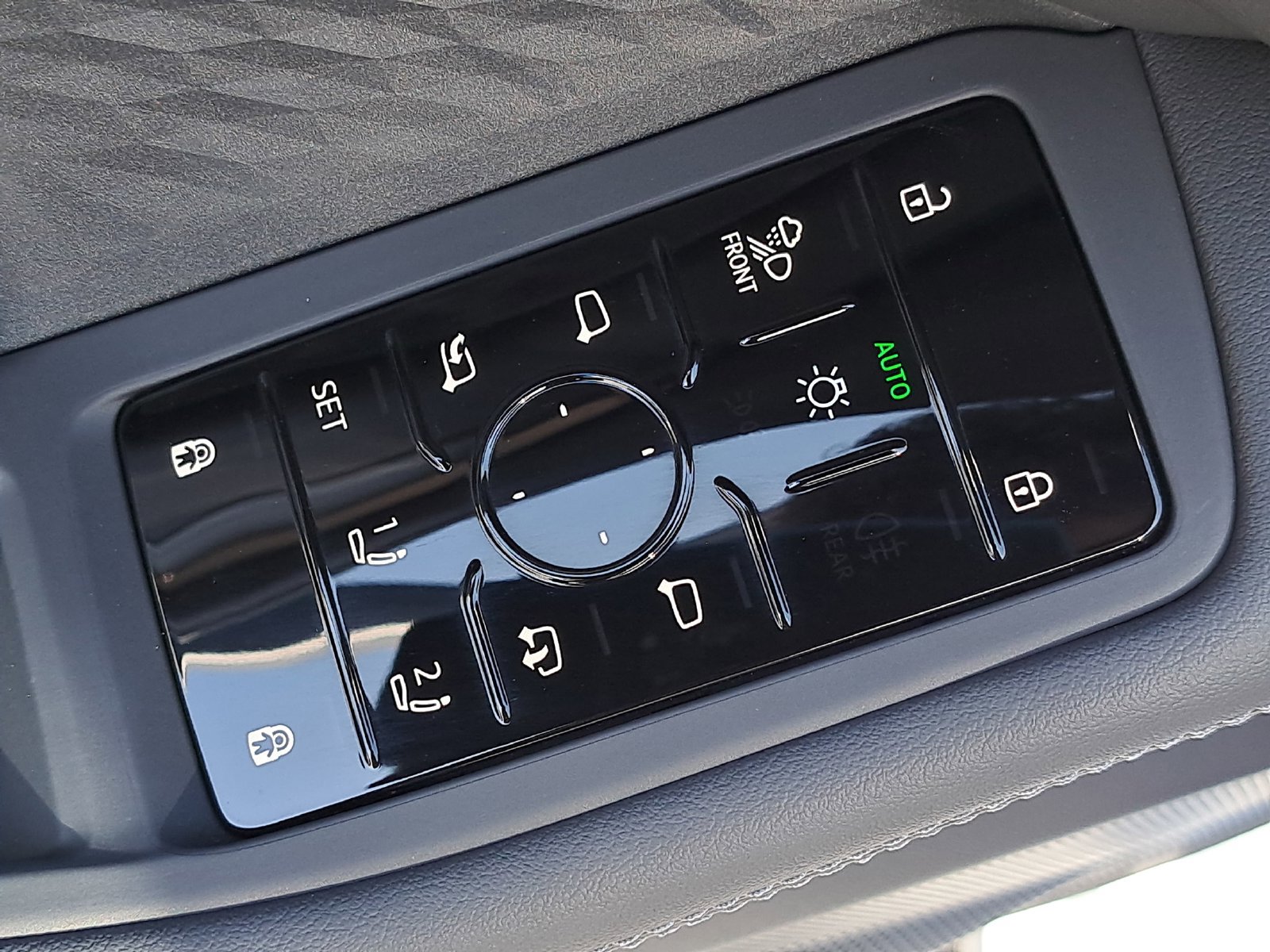 New 2026 Audi A6 Premium Plus AWD/4WD image 30