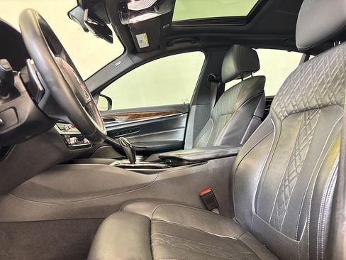 Used 2018 BMW 540i image 5