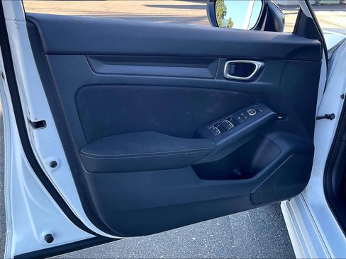 Used 2023 Honda Civic Sport image 23