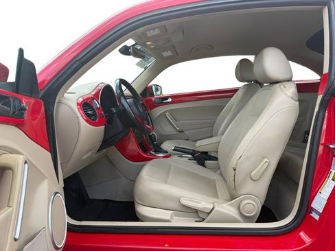 Used 2017 Volkswagen Beetle 1.8T SE image 10