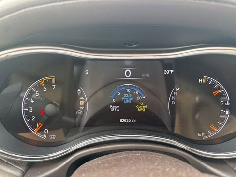 Used 2019 Jeep Grand Cherokee Overland image 5