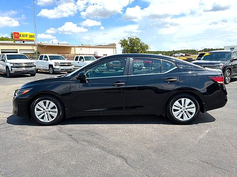 Used 2024 Nissan Sentra S FWD image 5