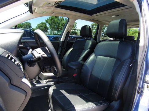 Used 2018 Subaru Forester 2.5i Touring AWD/4WD image 14