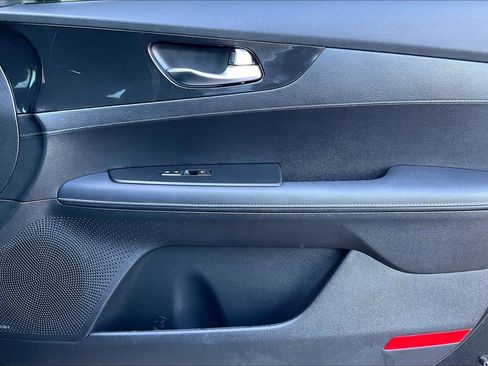 Used 2023 Kia Forte GT-Line w/ GT-Line Premium Package FWD image 21
