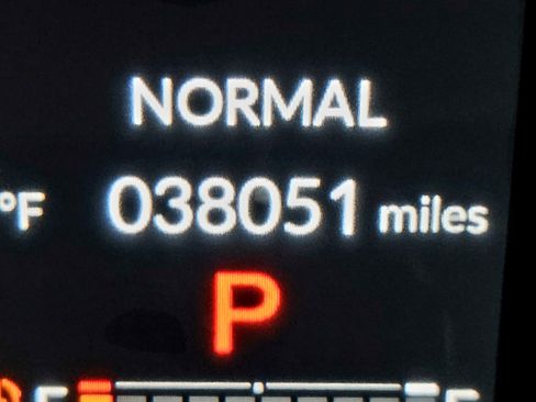 Used 2024 Honda CR-V Sport Touring image 10