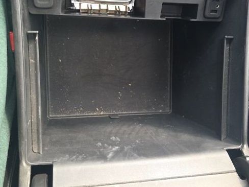 Used 2018 Chevrolet Suburban LT image 38