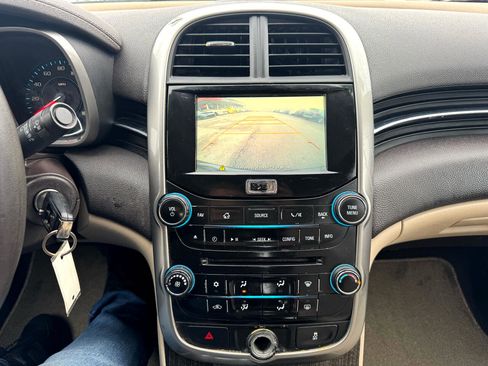 Used 2015 Chevrolet Malibu LT w/ Power Convenience Package image 14