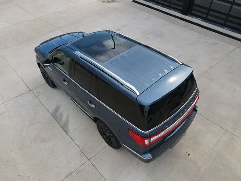Used 2019 Lincoln Navigator Reserve AWD/4WD image 57