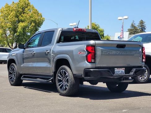 Used 2025 Chevrolet Colorado Z71 AWD/4WD image 8