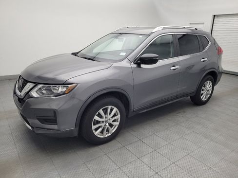Used 2018 Nissan Rogue SV AWD/4WD image 2