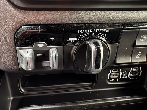 Used 2022 RAM 1500 Big Horn AWD/4WD image 18