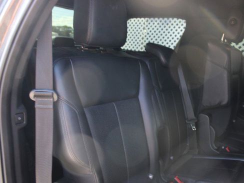 Used 2019 Ford Expedition XLT w/ Equipment Group 202A RWD image 20