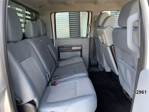 Used 2016 Ford F550 2WD Crew Cab Super Duty w/ XLT Interior Package image 20