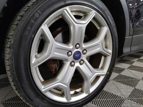 Used 2017 Ford Escape Titanium image 31