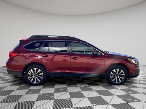 Used 2017 Subaru Outback 2.5i Limited image 8