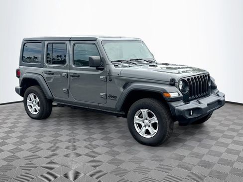 Used 2022 Jeep Wrangler Unlimited Sport AWD/4WD image 4