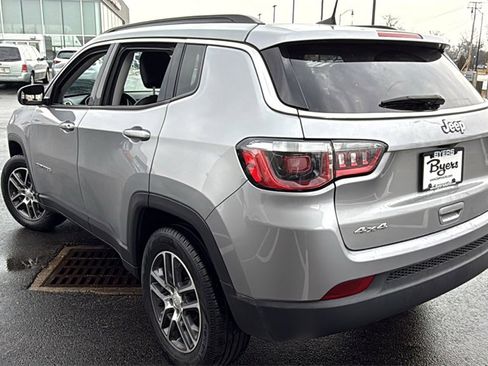 Used 2019 Jeep Compass Latitude w/ Cold Weather Group image 4