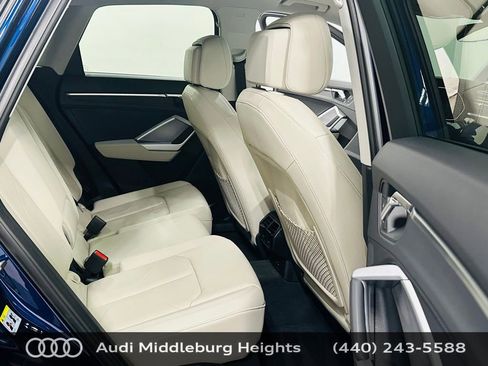 Certified 2025 Audi Q3 2.0T Premium w/ Convenience Package image 29