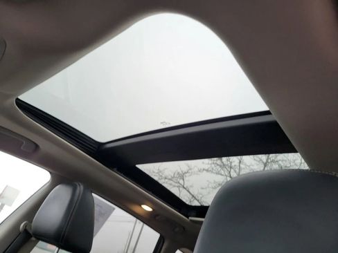 Used 2018 Nissan Murano SL image 8