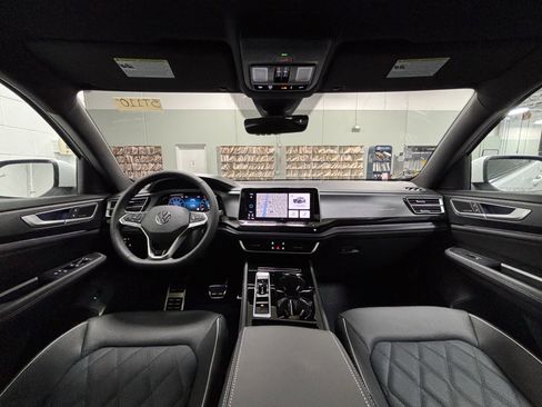 New 2026 Volkswagen Atlas Cross Sport SEL Premium R-Line AWD/4WD image 16