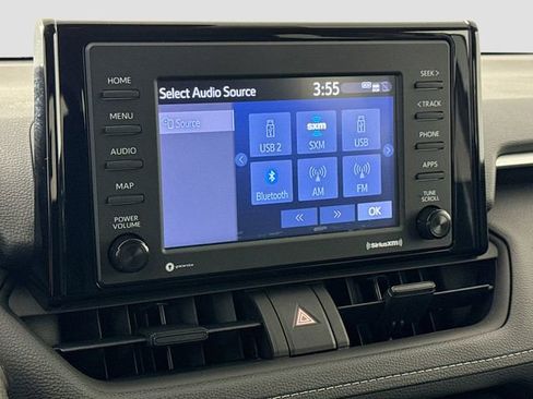 Used 2022 Toyota RAV4 LE AWD/4WD image 20