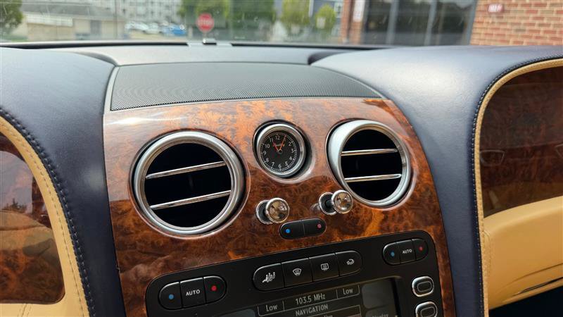 Used 2006 Bentley Flying Spur Flying Spur AWD/4WD image 37
