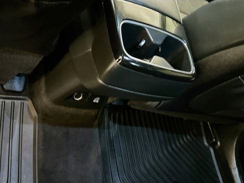 Used 2021 Kia Telluride SX w/ SX Prestige Package image 29