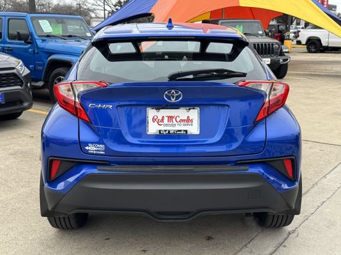 Used 2022 Toyota C-HR Limited image 6