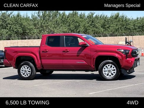 Used 2025 Toyota Tacoma SR5 AWD/4WD image 4