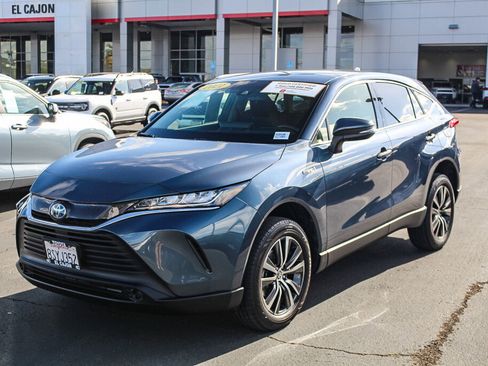 Certified 2021 Toyota Venza LE image 21