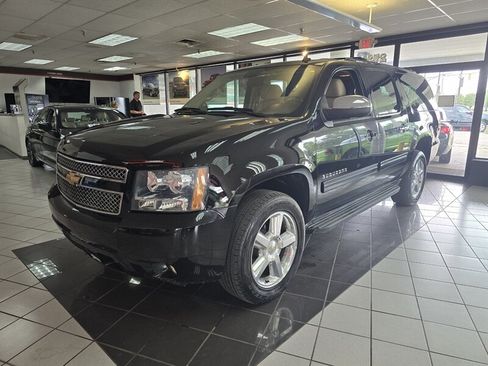Used 2014 Chevrolet Suburban LS w/ All-Star Edition AWD/4WD image 1