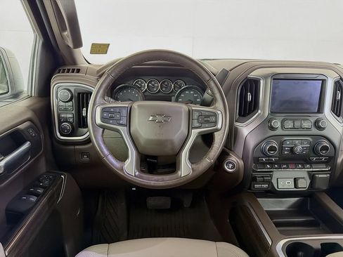 Used 2022 Chevrolet Silverado 1500 RST AWD/4WD image 20
