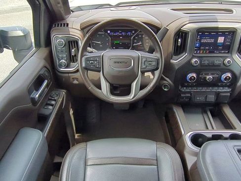 Used 2022 GMC Sierra 2500 Denali AWD/4WD image 16