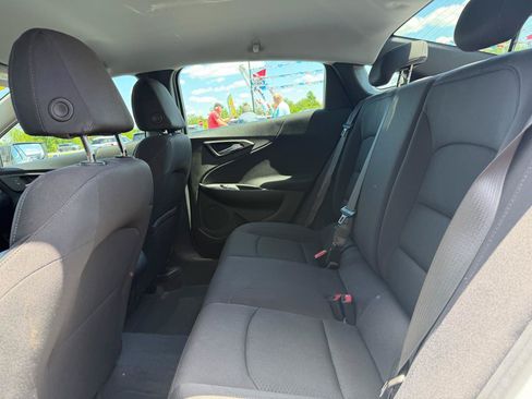 Used 2023 Chevrolet Malibu LS FWD image 16