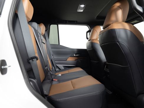 Used 2026 Lexus GX 550 image 22