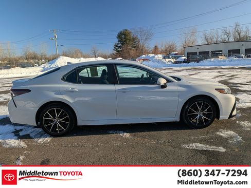 Certified 2024 Toyota Camry SE image 2