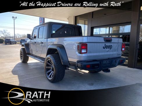 Used 2020 Jeep Gladiator Sport w/ Quick Order Package 24S image 8