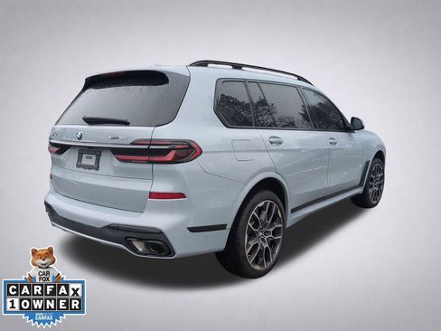 Used 2025 BMW X7 xDrive40i w/ M Sport Package AWD/4WD image 4