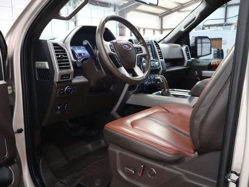 Used 2018 Ford F150 King Ranch w/ Equipment Group 601A Luxury AWD/4WD image 36