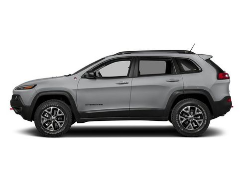 Certified 2018 Jeep Cherokee Trailhawk w/ Comfort/Convenience Group AWD/4WD image 2