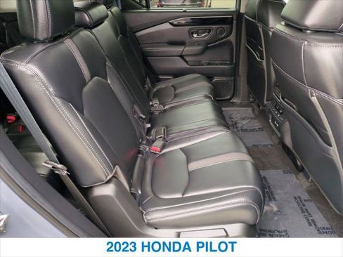 Used 2023 Honda Pilot Touring image 24