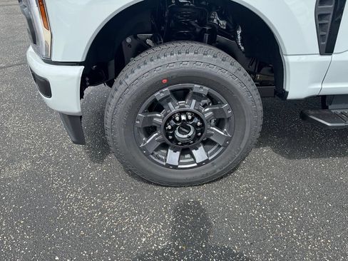 New 2026 Ford F250 XL w/ STX Appearance Package AWD/4WD image 11