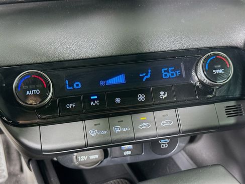Used 2025 Hyundai Elantra Sport FWD image 23