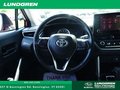 Used 2022 Toyota Corolla Cross LE w/ Moonroof Package AWD/4WD image 6