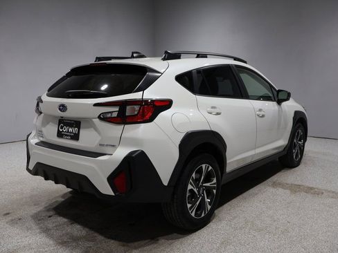 Used 2025 Subaru Crosstrek 2.0i Premium image 2