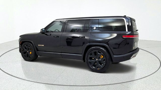 Used 2024 Rivian R1S Adventure Quad AWD/4WD image 5